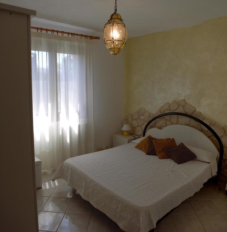 B&B Gianni E Pia Luogosanto Exterior photo