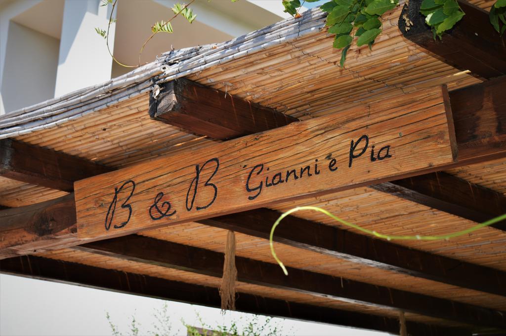 B&B Gianni E Pia Luogosanto Exterior photo
